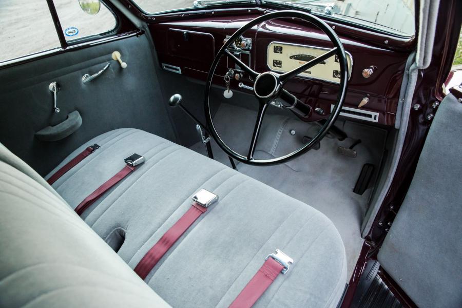 Интерьер Chevrolet Standard Coupe (HB) 1938 года  (AU) (фото 2 из 19)